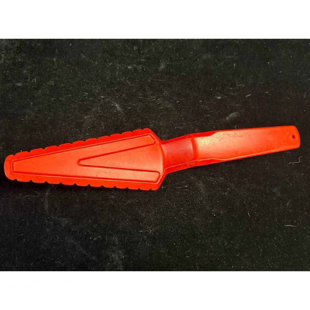 Tupperware Vintage Red Plastic Pie Cake Server Slicer Serrated Edge 1269